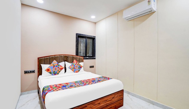Fabhotel Jk