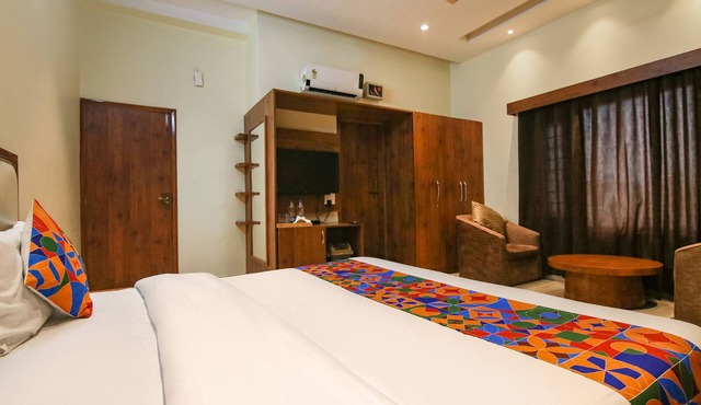 Fabhotel K9 Regency in Payal