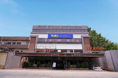 FabHotel Prasad International