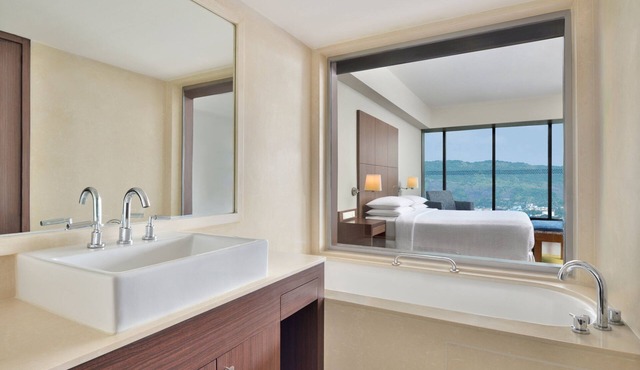 Four Points by Sheraton Navi Mumbai, Vashi