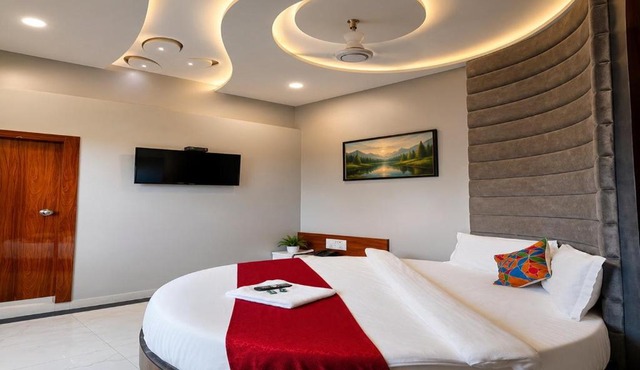 Glitz Hotels 7even Hills- Nr International Airport Mumbai T2