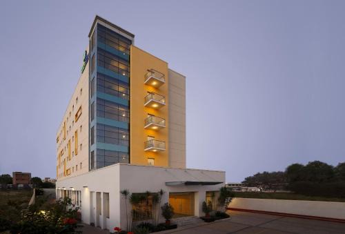 Holiday Inn Express Nashik Indira Nagar by IHG