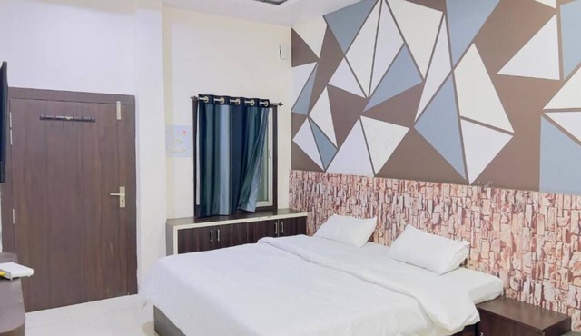 HOTEL ALOK RESIDENCY in Satna