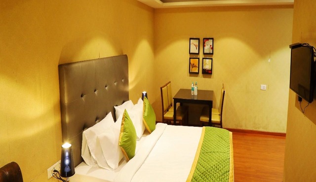 Hotel Banyan Palace in Chennai