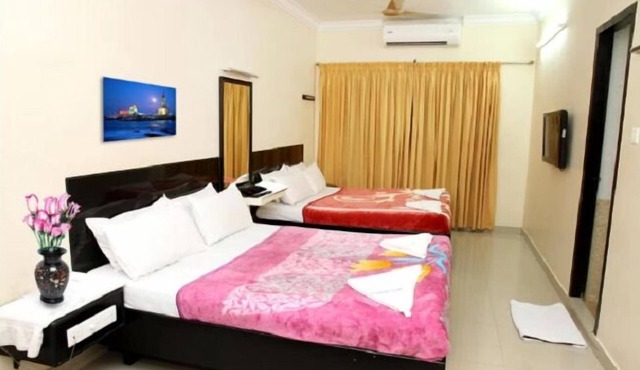 HOTEL BHARANI