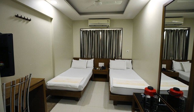 Hotel Bombay International