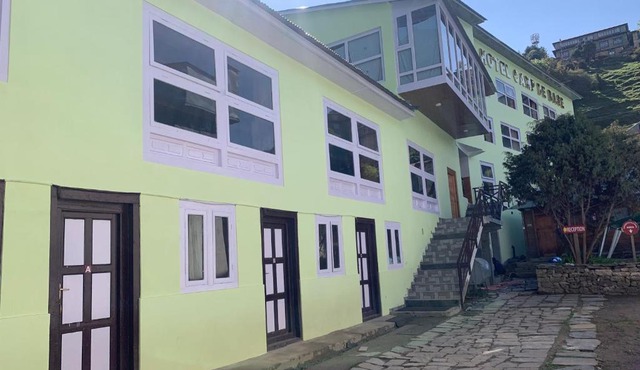 Hotel Camp de Base in Namche