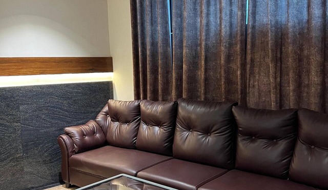 Hotel Central Point in Indore