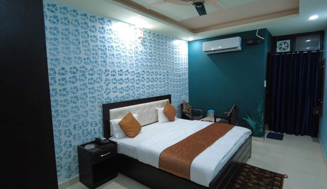 Hotel Devbhoomi Inn in Rishikesh