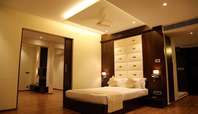 Hotel EEFA