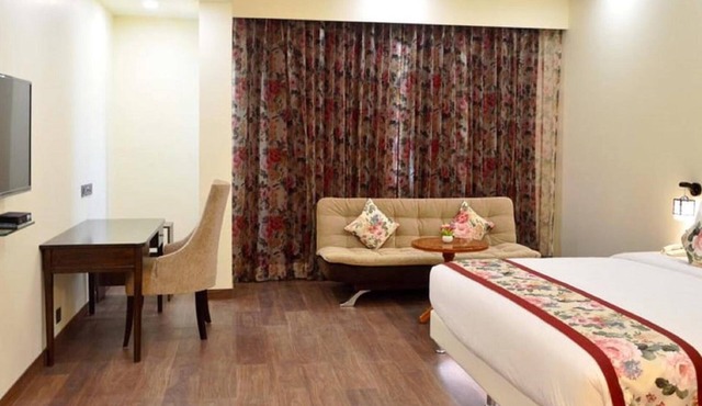 Hotel Grand Maple in Jaipur