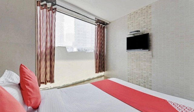 Hotel Paris Residency
