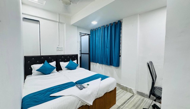 Hotel Raksha Residency