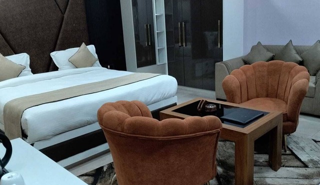 Hotel Rashmi Grand in Khagaria