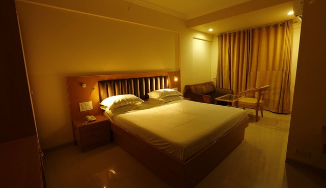 Hotel Ravi Kiran
