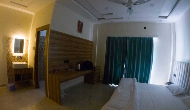 Hotel Riyansh in Ukhimath