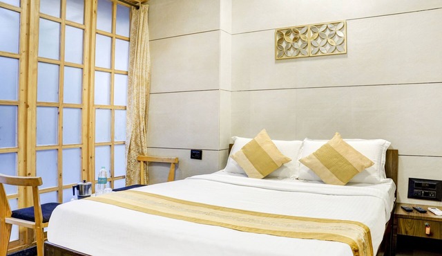 Hotel Rooms Dadar