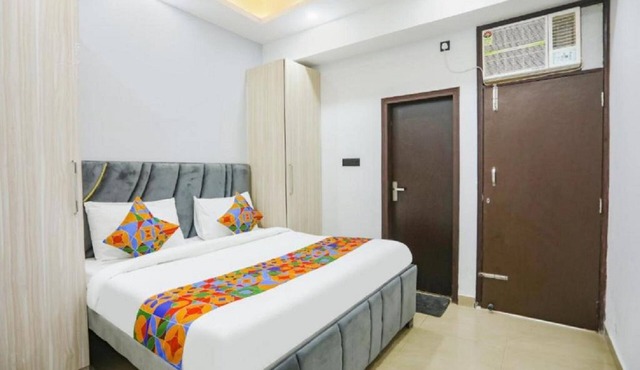 Hotel the Rasa vasundhara in Ghaziabad
