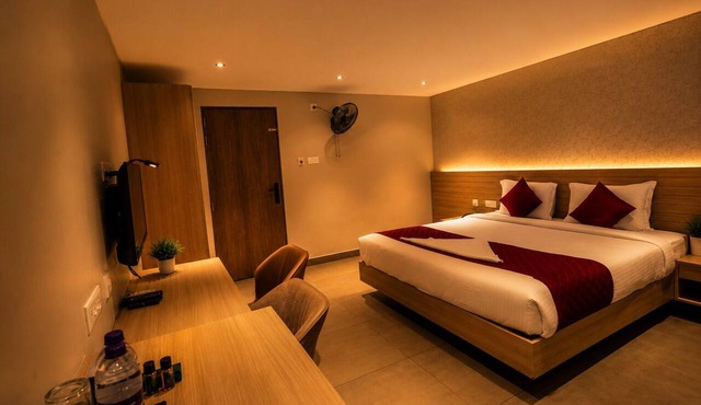 Hypolux Business Hotel in Palakkad