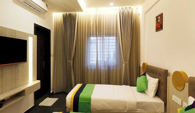 Itsy Hotels Silver Keys