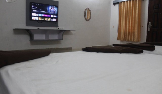 Ivory Inn