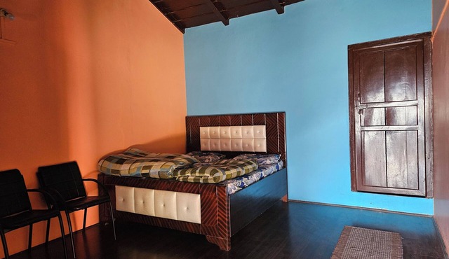 Joshi Guest House in Dwarahat