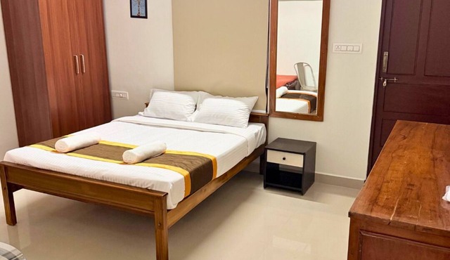 JUNGLE FARMS BY MAARK INN