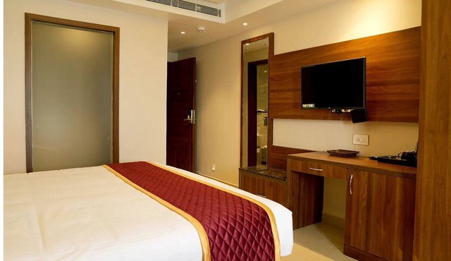 KOTTYAM ATHIRA RESIDENCY