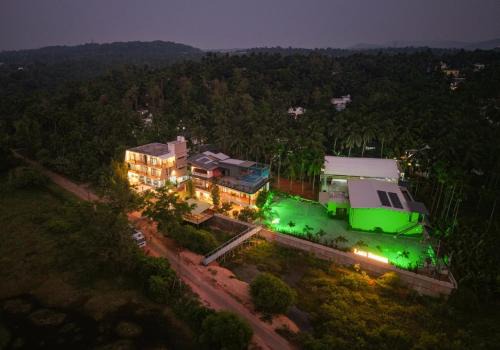 Lake Breeze Resort