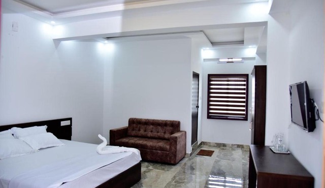 Lavilla inn rooms and dormitory wayanad kambalakkad