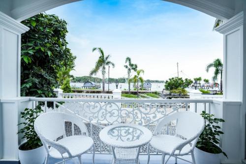 Le Mont Lagoon Home Stay in Cochin