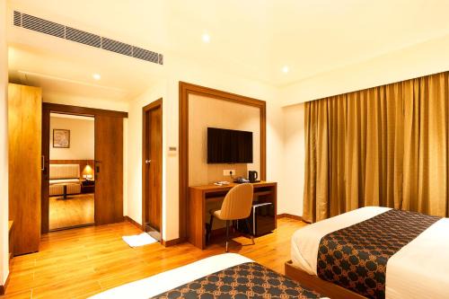 Liza Royale Hotel Near Chennai central Railway Station