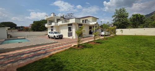 Luxury Villa with Pvt Pool Khopoli
