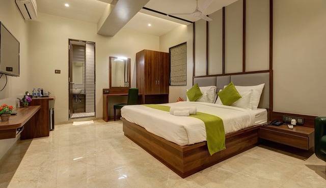 MAGNUS FORTUNE HOUSE, BUSINESS HOTEL