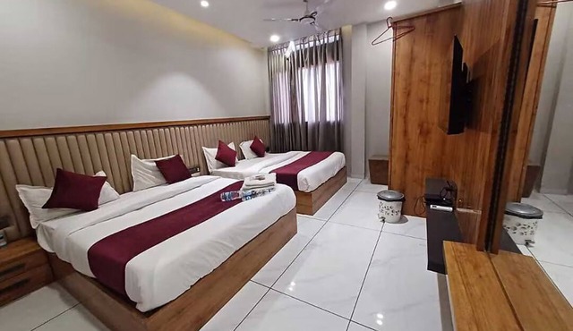 Mann Holiday Resort