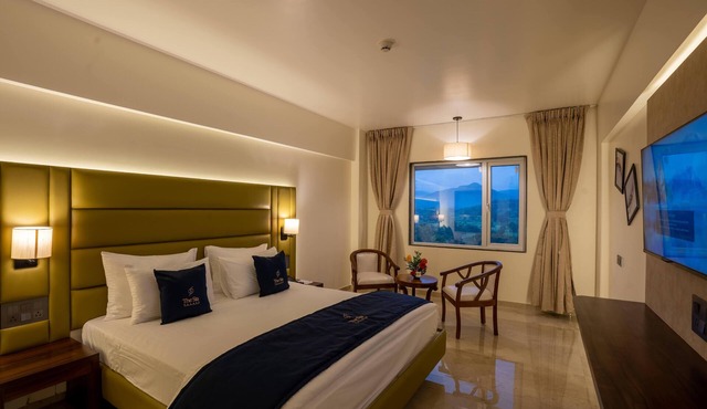 Mastiff Grand The Sia Palace Suites & Banquets, Khopoli (Nr. Imagica)