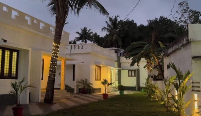 Mcday Villa Stay offers clean rooms, friendly service and a relaxing stay here.
