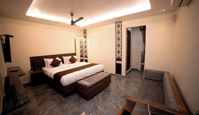 MURALI KRISHNA APART HOTEL in Kakinada