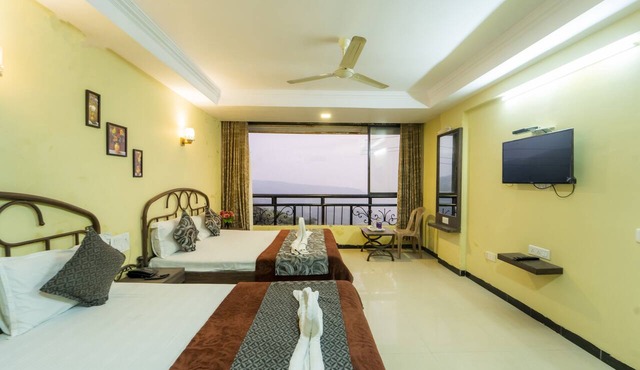 Nature View Hotel Indira Valley