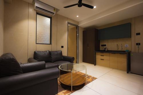 Nirrtul Emerald 1BHK Apartment Cozy & Quite