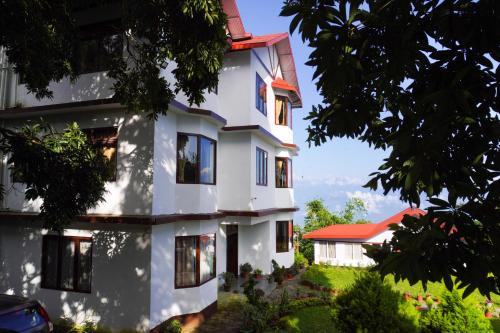Pine Haven Resorts in Takdāh