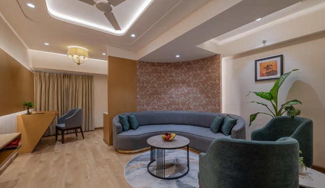 Pravasa hotel Indore in Indore