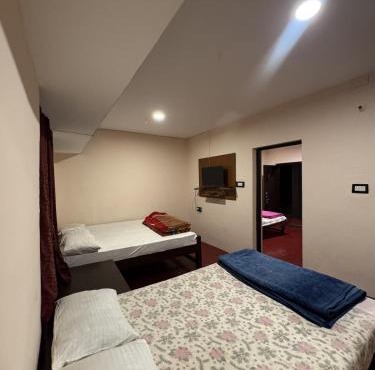 Prince Homestay - Hillside Living