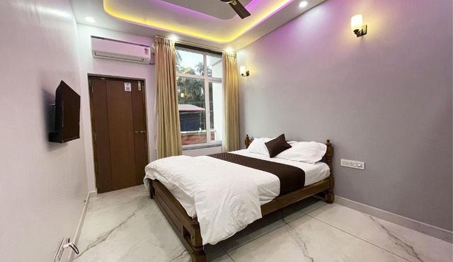 RadhaKrishna Lodge