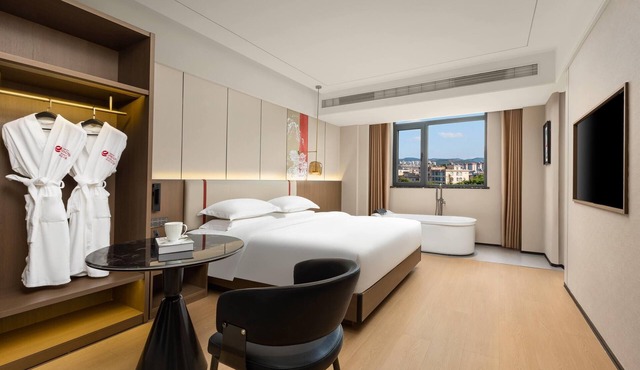 Ramada Encore By Wyndham Kunming South Station in Kunming