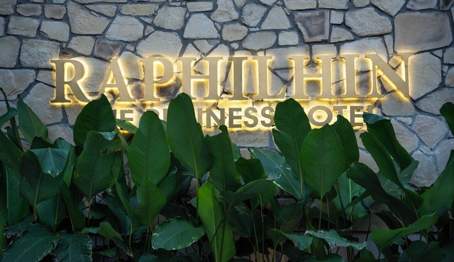 Raphilhin The Business Hotel