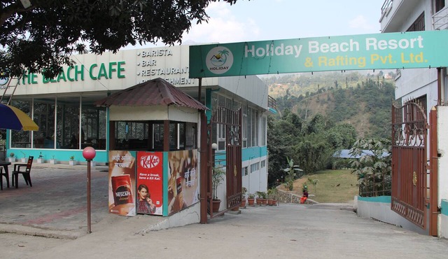 River Beach Resort in Dhussa
