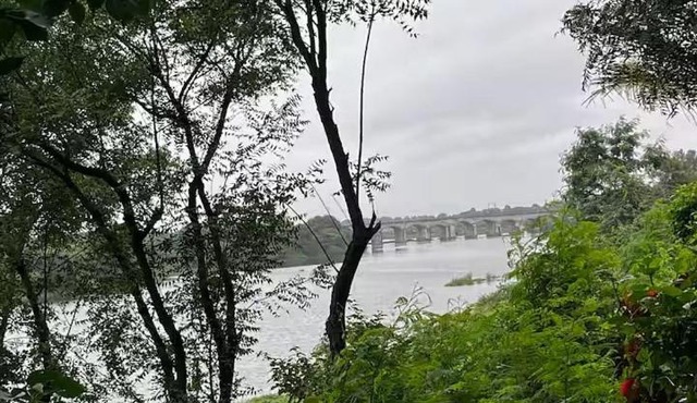 Riverside Golf Resort