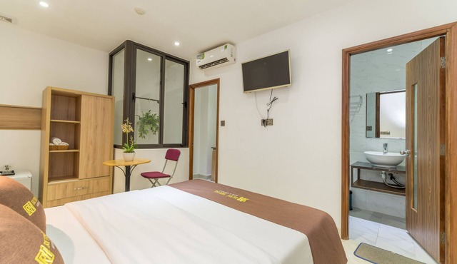 RubyHouse Hotel & Apartment in Danang