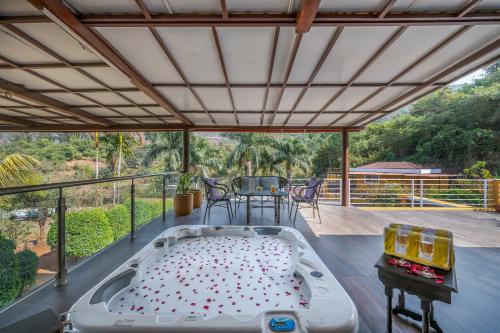 SaffronStays Ekam Lakehouse